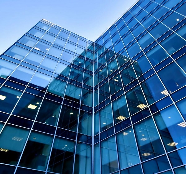 Kính phản quang được nghiên cứu giảm tới 21% nhiệt lượng của không khí trong các tòa nhà cao tầng